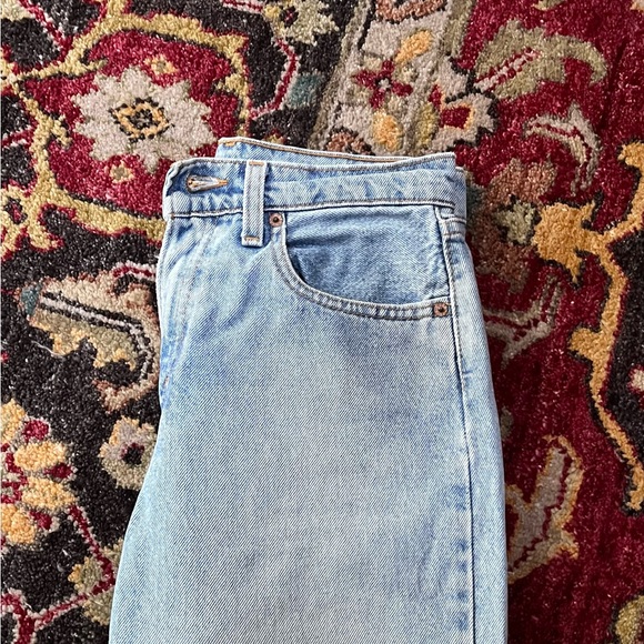 Vintage Levi’s 560 jeans. - Picture 7 of 13